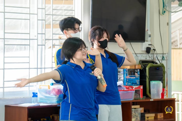 Album: Thiện nguyện "Gửi nắng yêu thương" — Trường Việt Anh